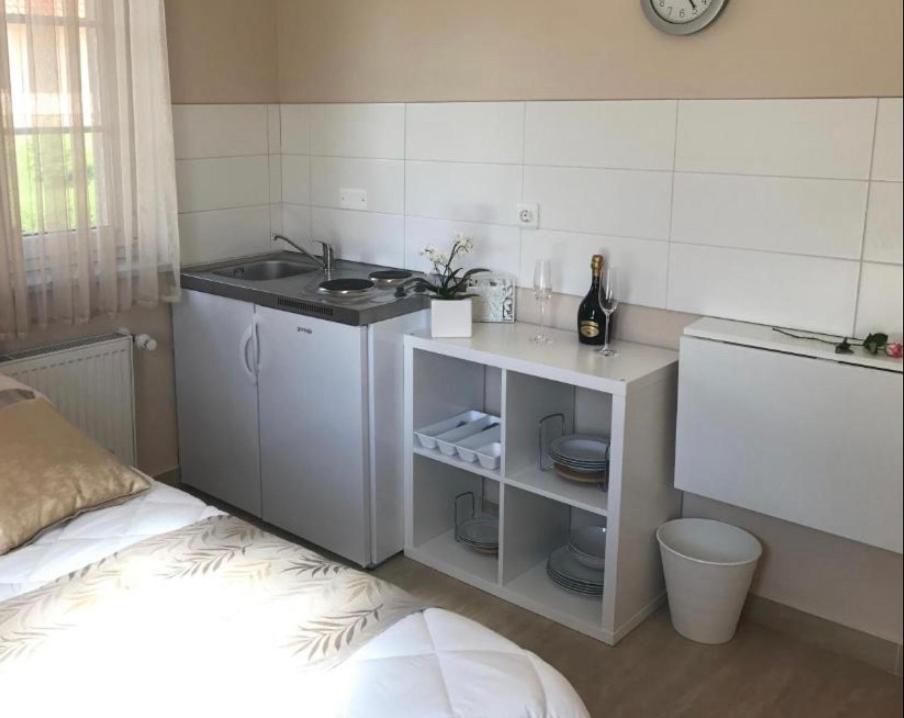 Linden Garden Apartment Postojna Extérieur photo