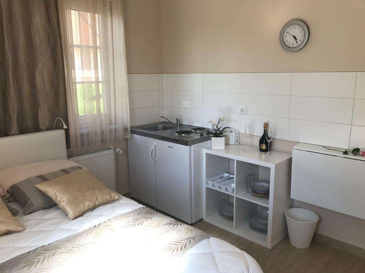 Linden Garden Apartment Postojna Extérieur photo