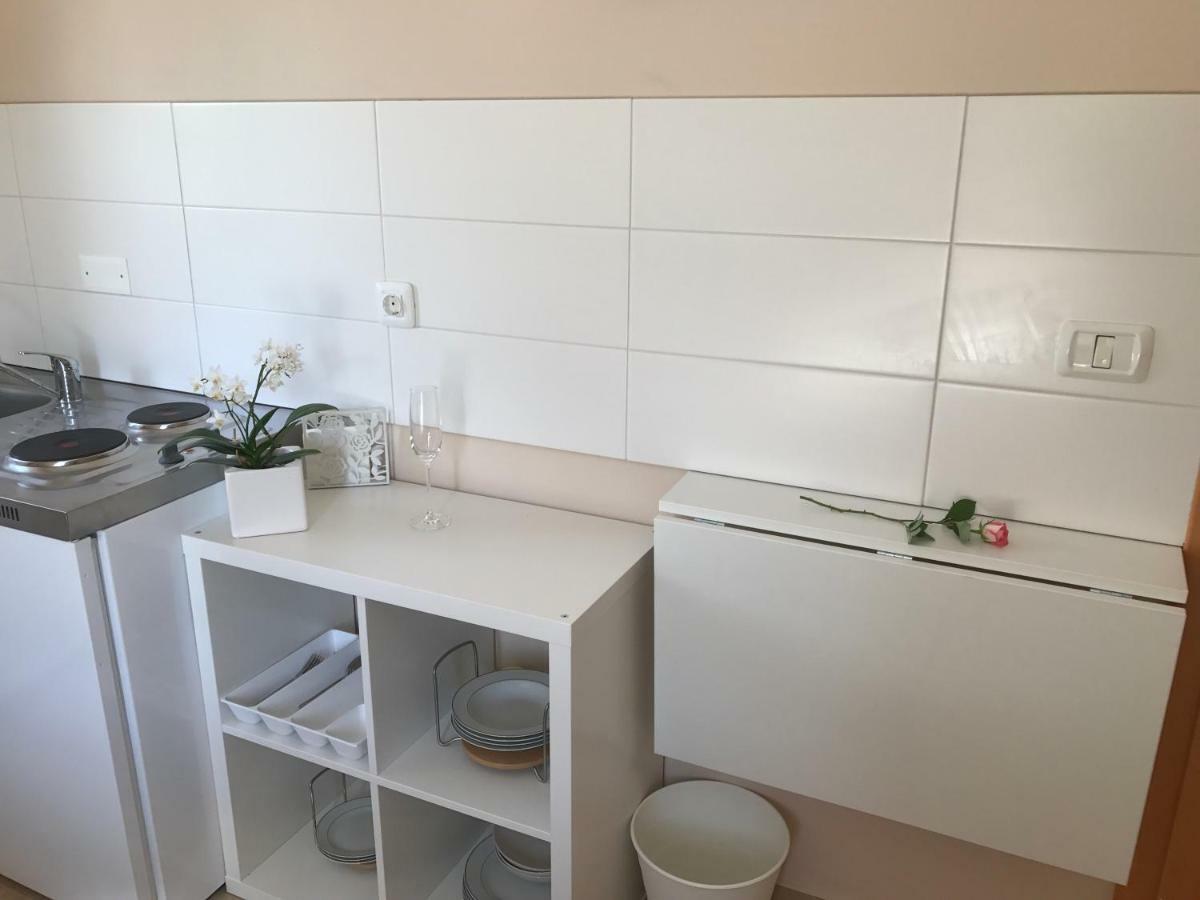 Linden Garden Apartment Postojna Extérieur photo